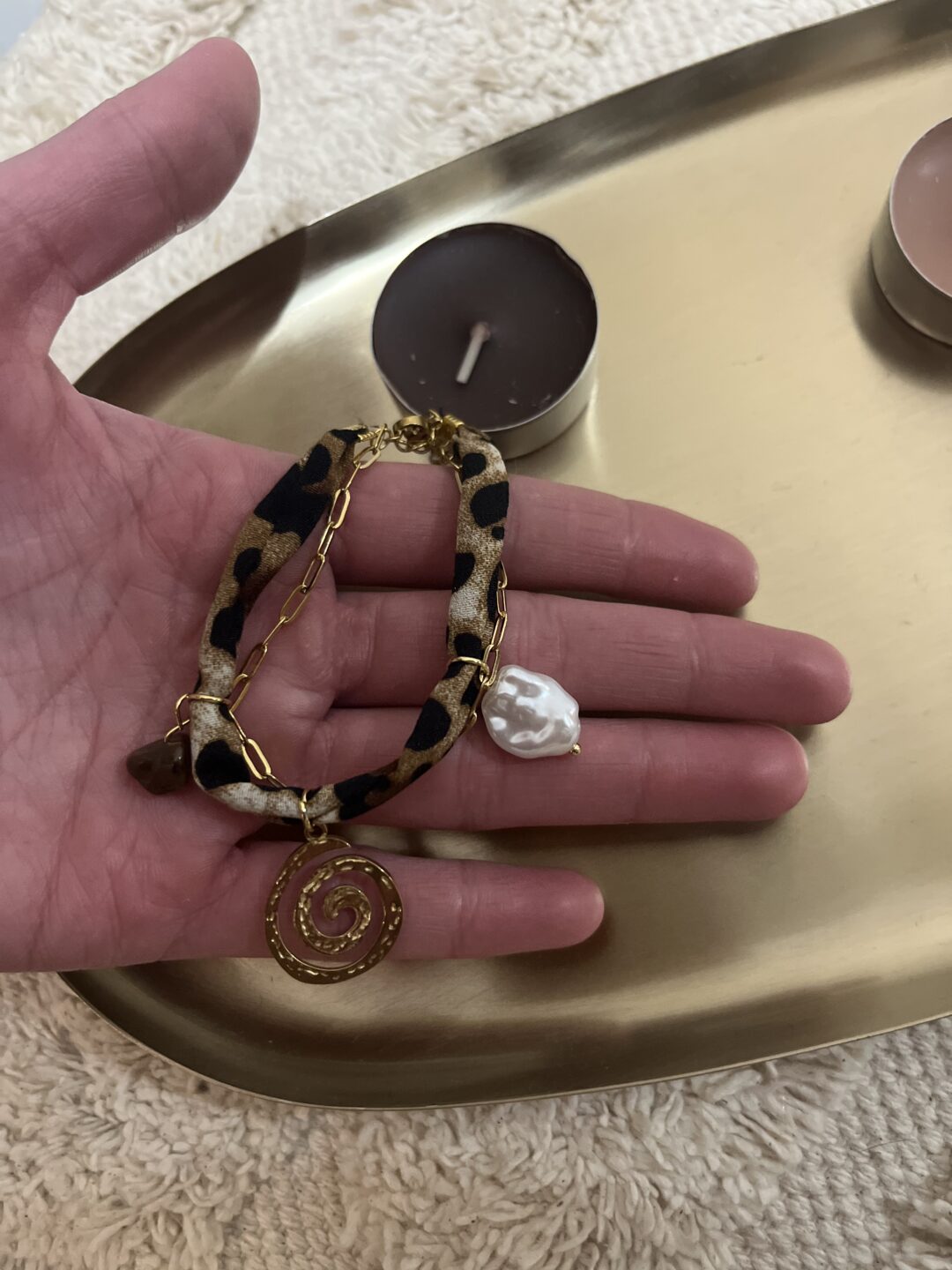 PULSERA AURA