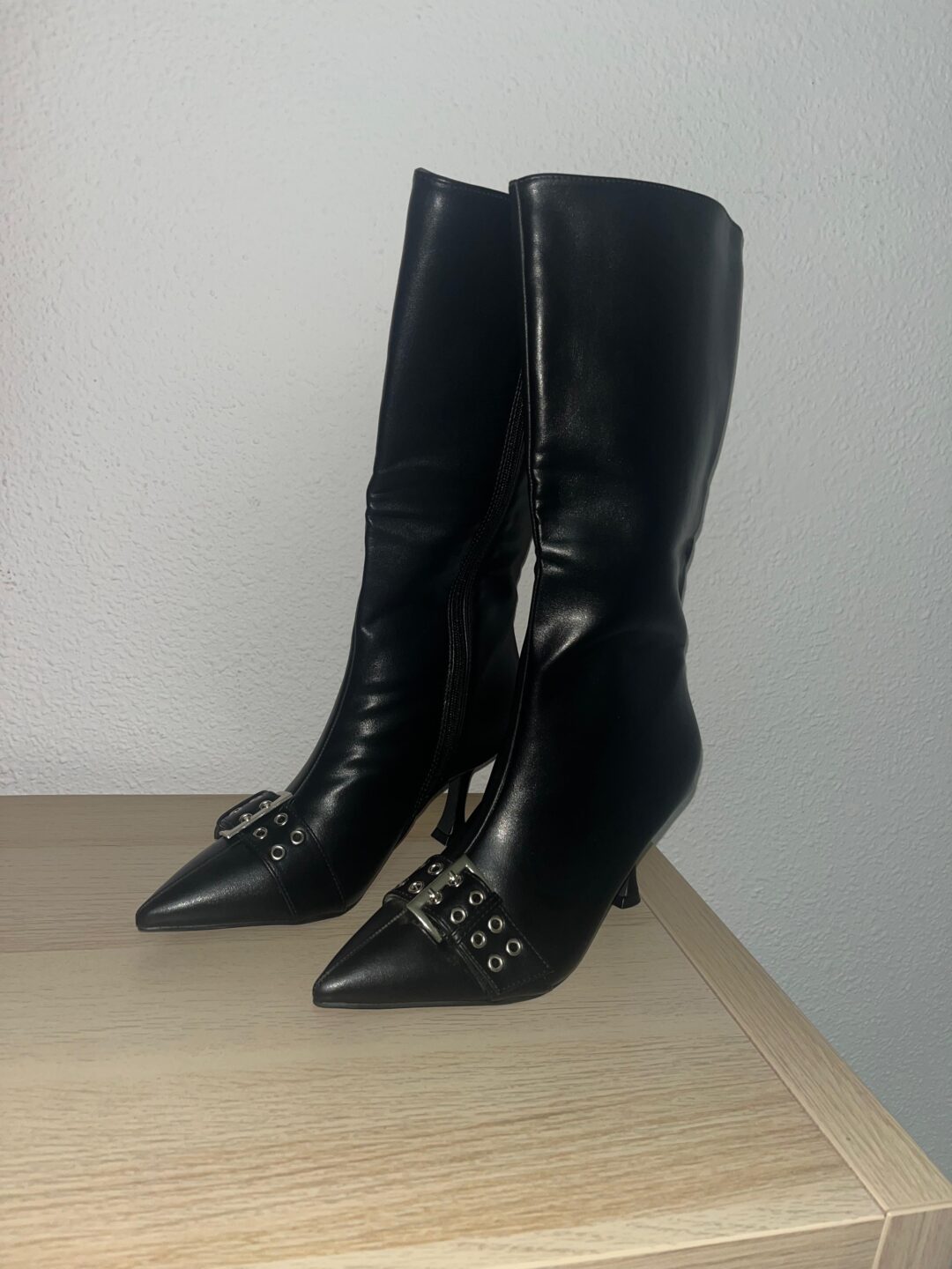 BOTAS ARES